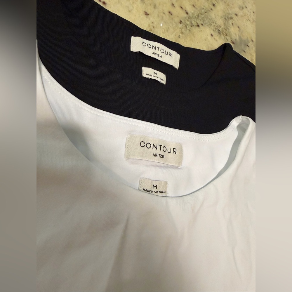 Aritzia Contour Bodysuit Bundle — Short Sleeve Black + White (M)